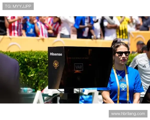 黄健翔解说的欧冠决赛精彩回顾